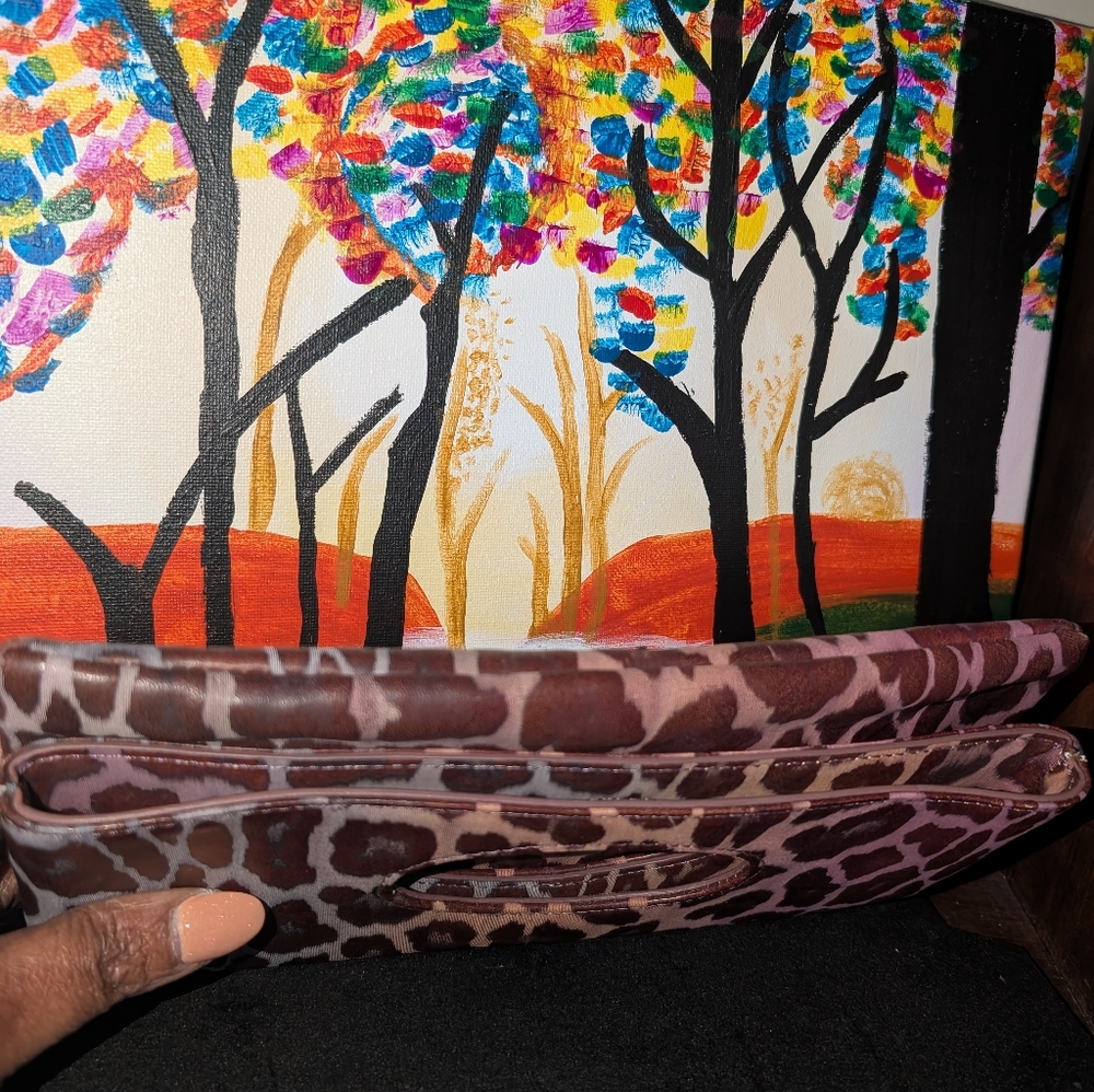 Henri Bendel Animal Print Clutch - Picture 4 of 7